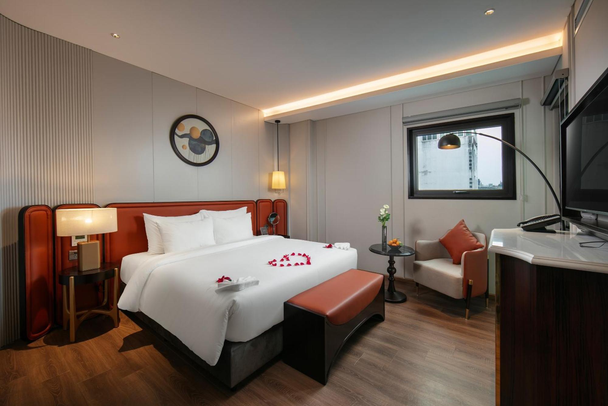Le Premier Hotel & Rooftop Bar, Hanoi