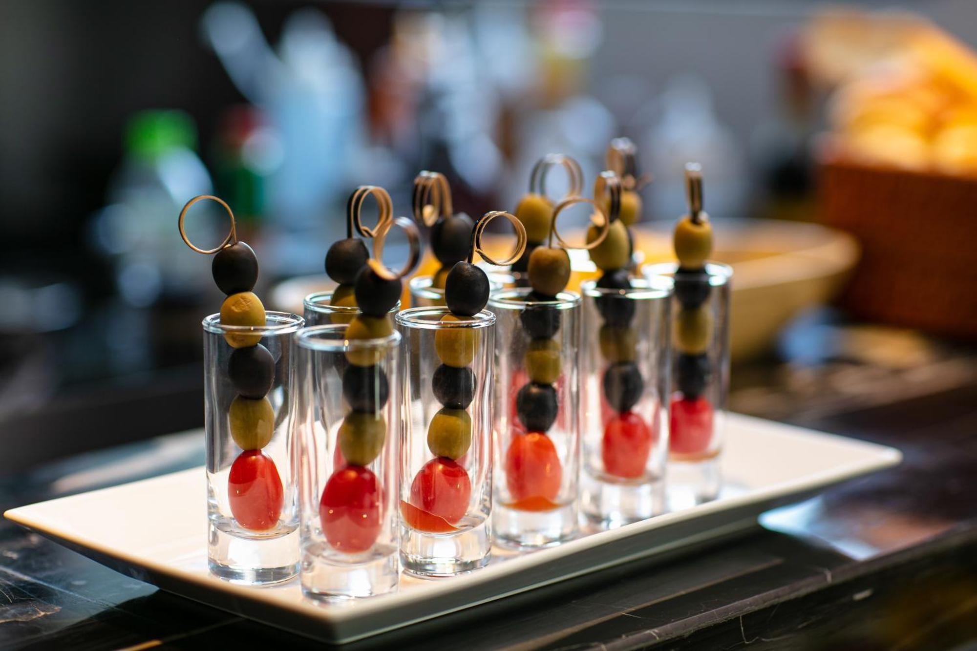 Le Premier Hotel & Rooftop Bar — Photos 2